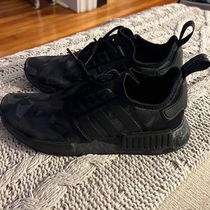 Adidas NMD Men’s Size 8.5 LIKE NEW